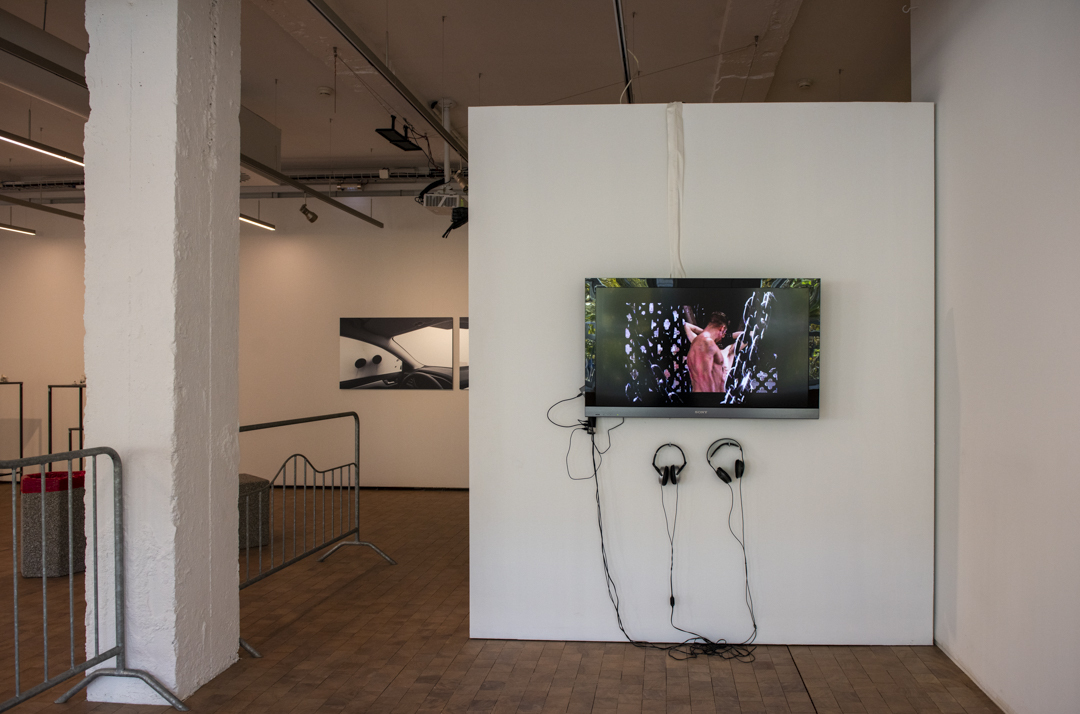 X . A CAPITAL DESIRE 2 ©Emmanuel Aguirre