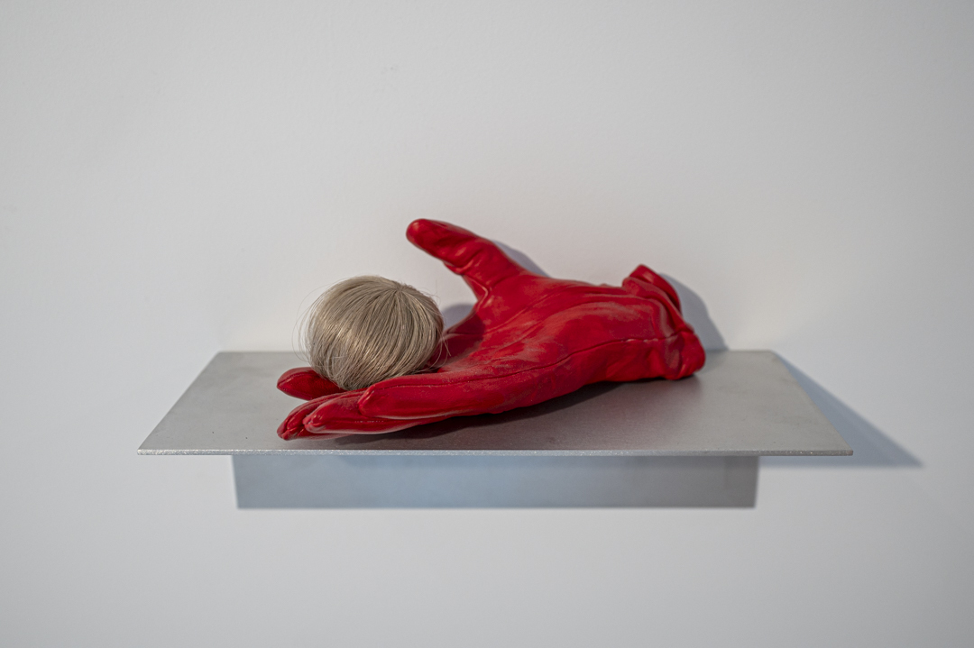 X . A CAPITAL DESIRE 15 ©Emmanuel Aguirre